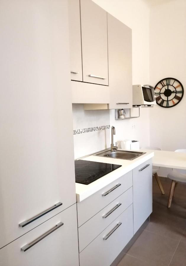 Charming & Spacious Florentine Home Just Two Mins From Tram Stop フィレンツェ エクステリア 写真