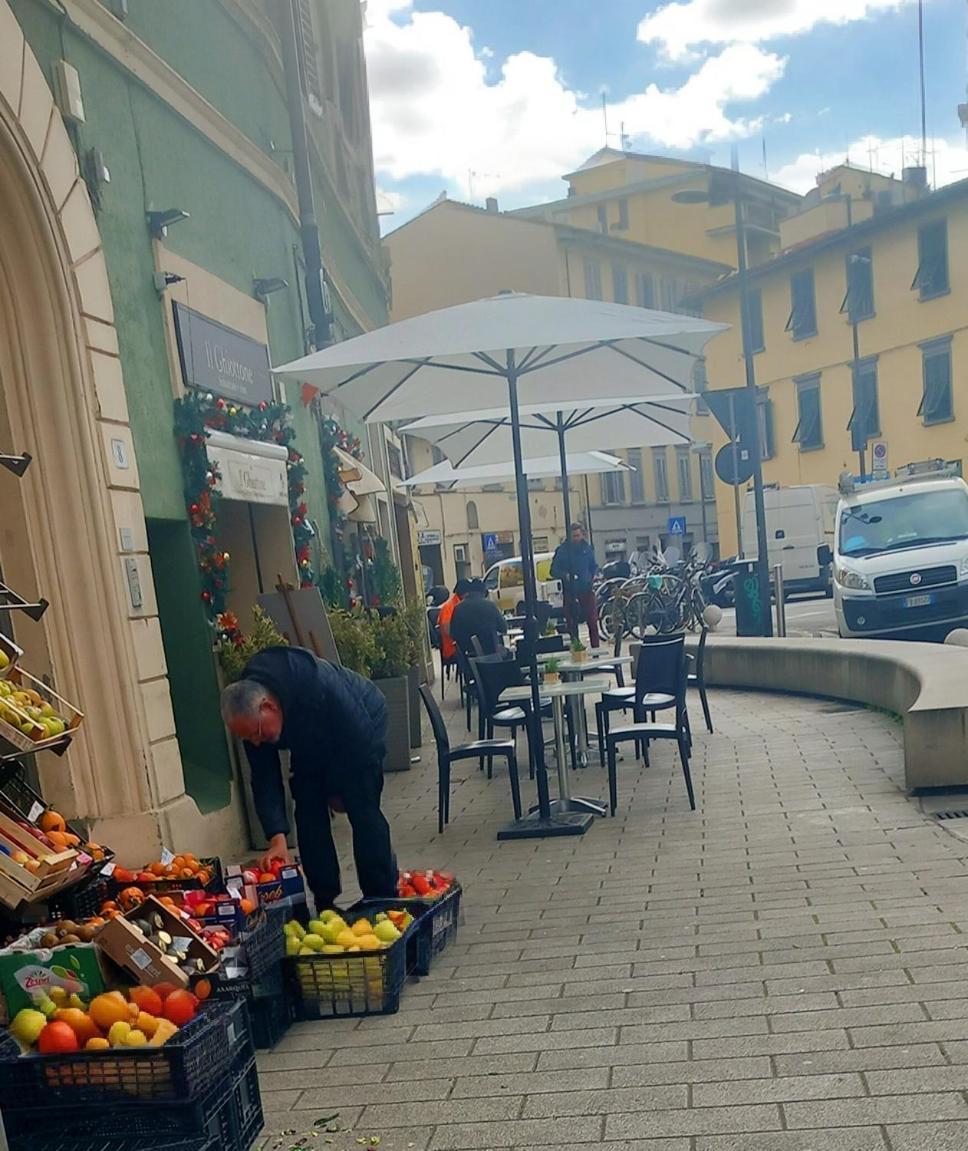 Charming & Spacious Florentine Home Just Two Mins From Tram Stop フィレンツェ エクステリア 写真