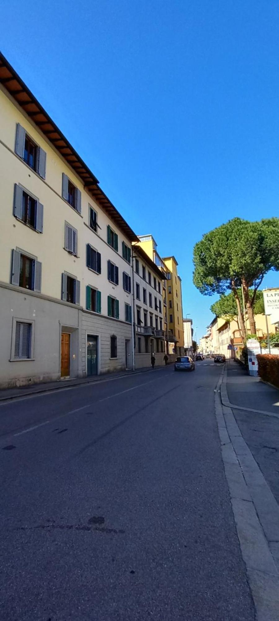 Charming & Spacious Florentine Home Just Two Mins From Tram Stop フィレンツェ エクステリア 写真